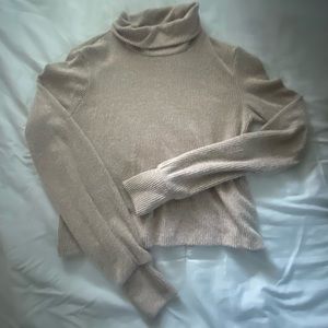 Aeropostale long sleeve turtle neck brown/cream shirt